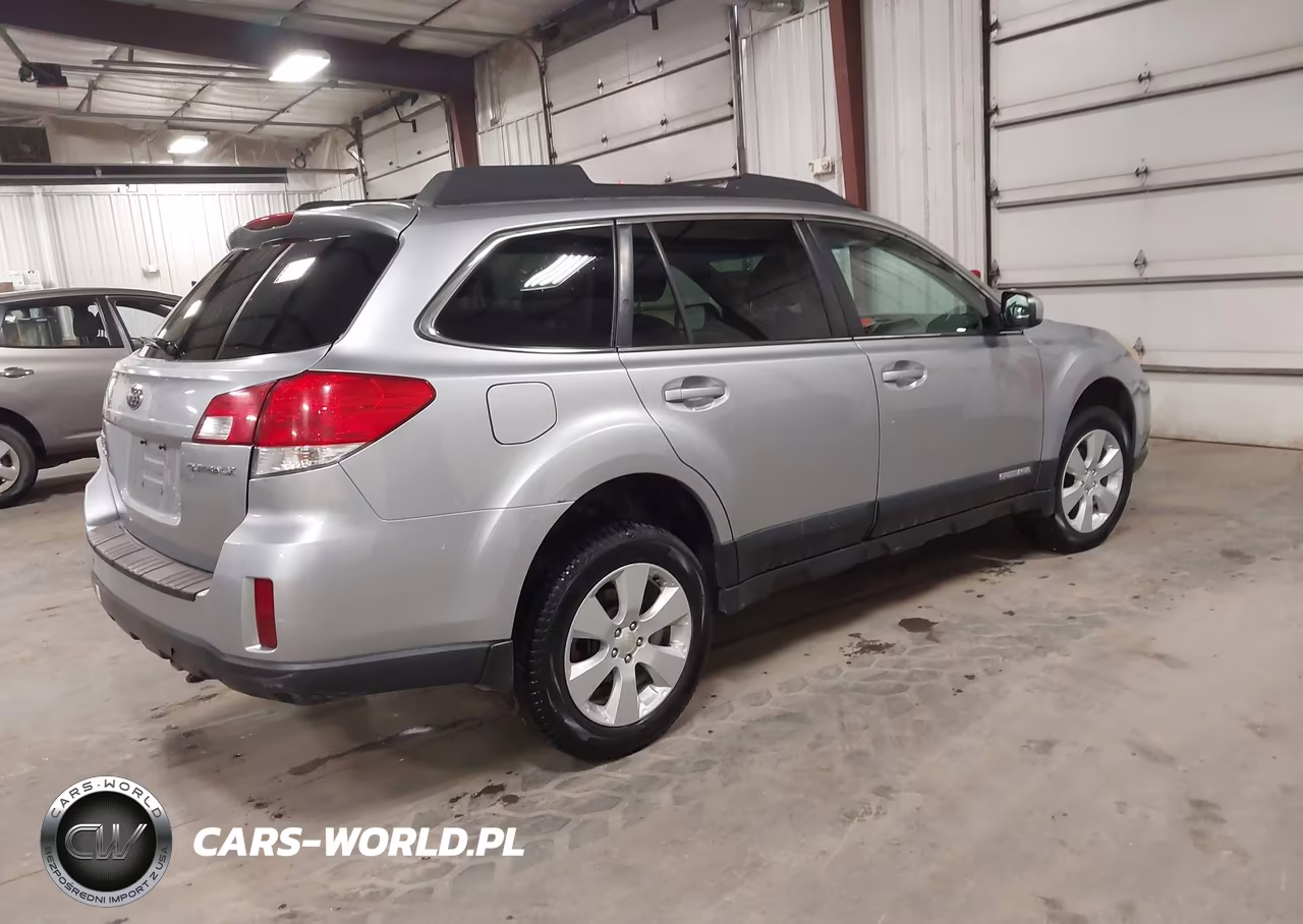 2012 Subaru Outback 2.5I Premium VIN:4S4BRCCC3C3217014 - 4