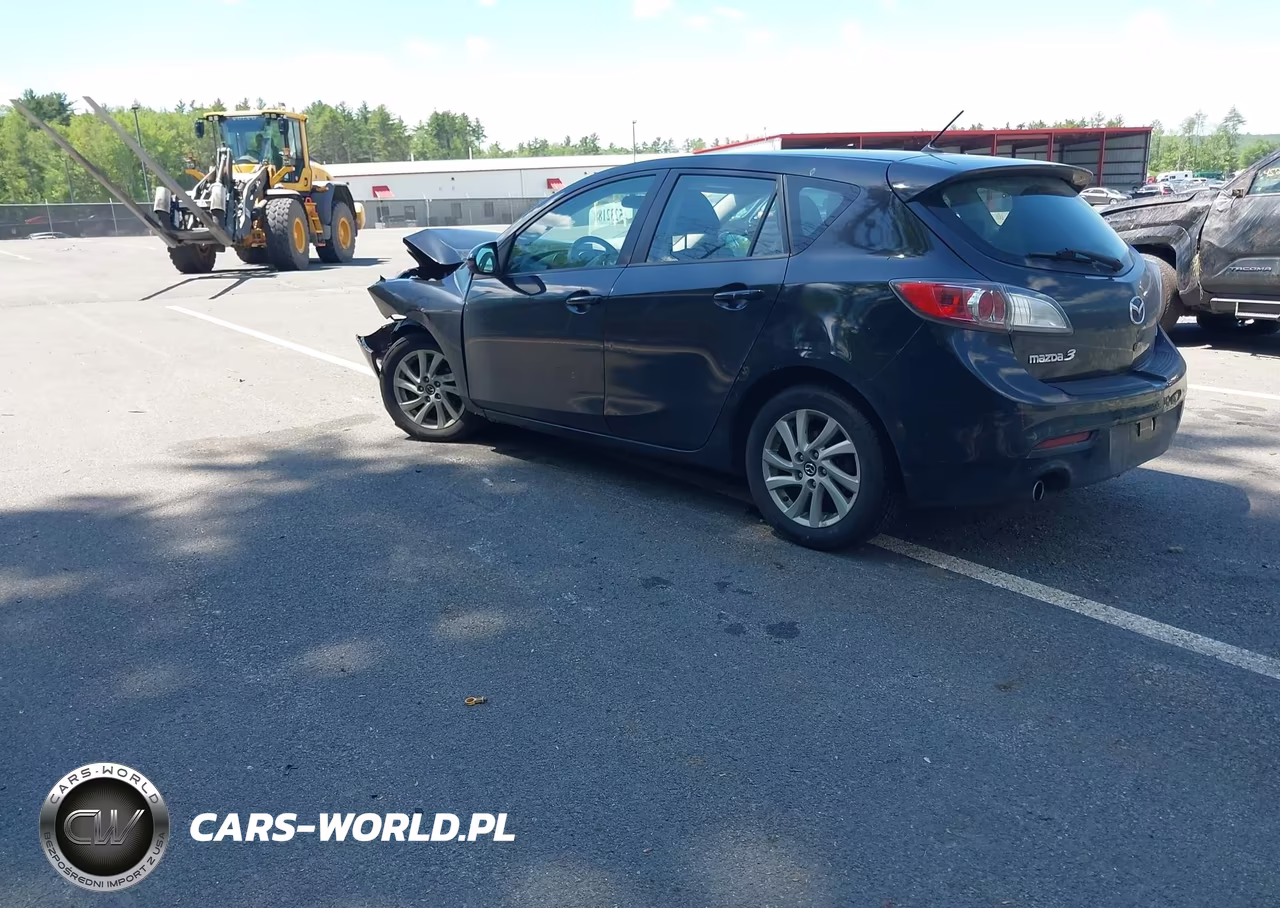 2013 Mazda Mazda3 I Touring VIN:JM1BL1LP3D1739958 - 3