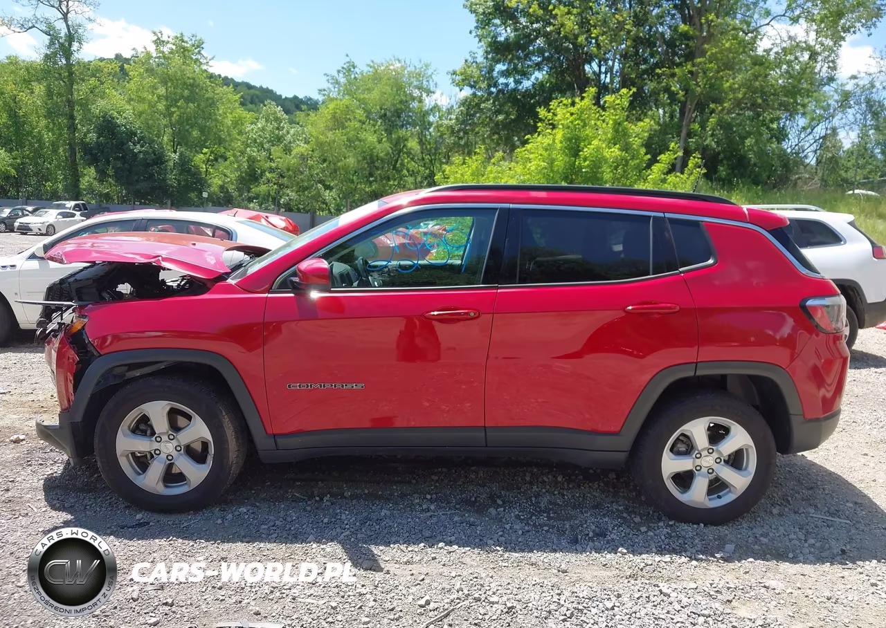 2018 Jeep Compass Latitude 4X4 VIN:3C4NJDBB3JT470214 - 14