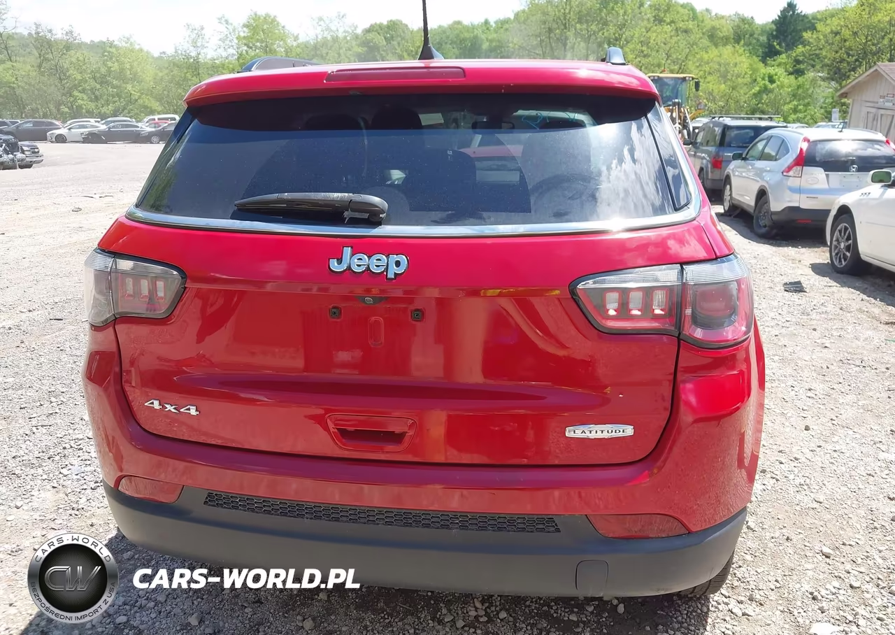 2018 Jeep Compass Latitude 4X4 VIN:3C4NJDBB3JT470214 - 16