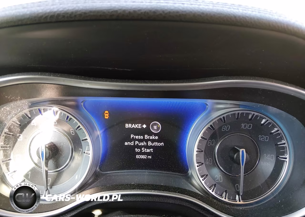 2021 Chrysler 300 Touring L VIN:2C3CCAAG1MH640830 - 7