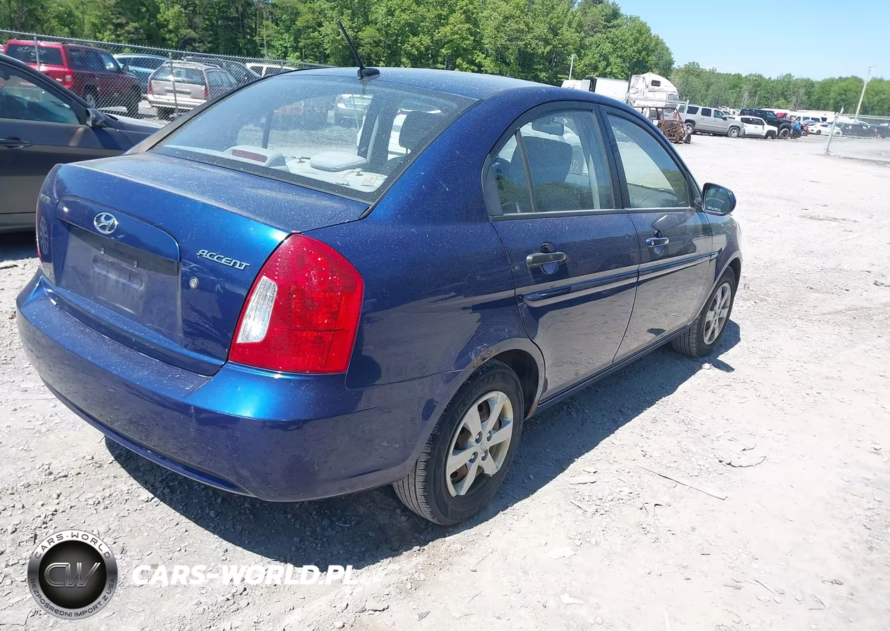 2010 Hyundai Accent Gls VIN:KMHCN4AC7AU525559 - 4