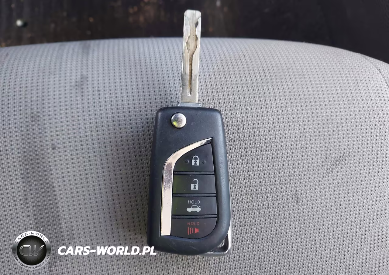 2020 Toyota Corolla Le VIN:JTDEPRAE0LJ095951 - 11