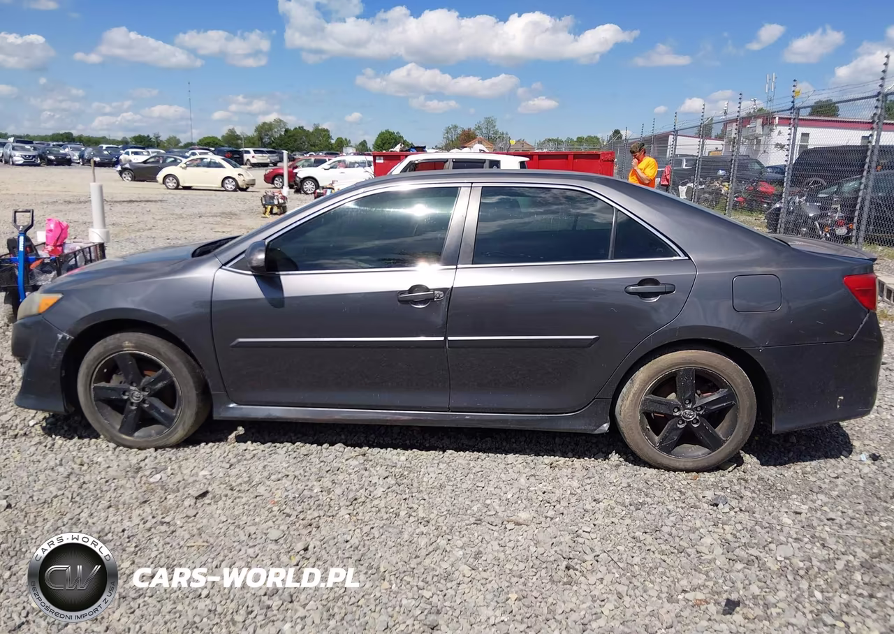 2013 Toyota Camry Se VIN:4T1BF1FK6DU252934 - 15