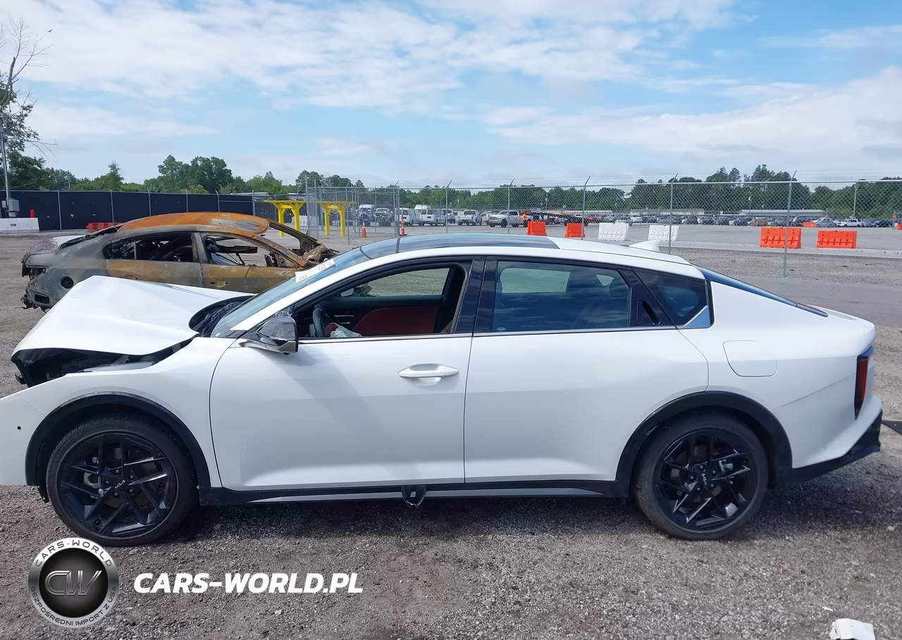 2025 Kia K4 Gt-Line Turbo VIN:3KPFW4DC6SE118892 - 15