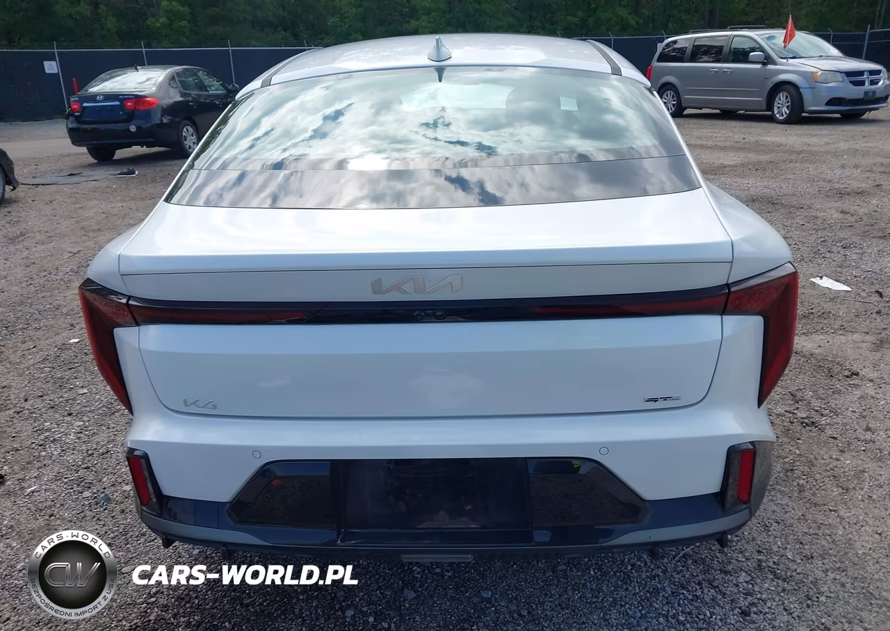 2025 Kia K4 Gt-Line Turbo VIN:3KPFW4DC6SE118892 - 17