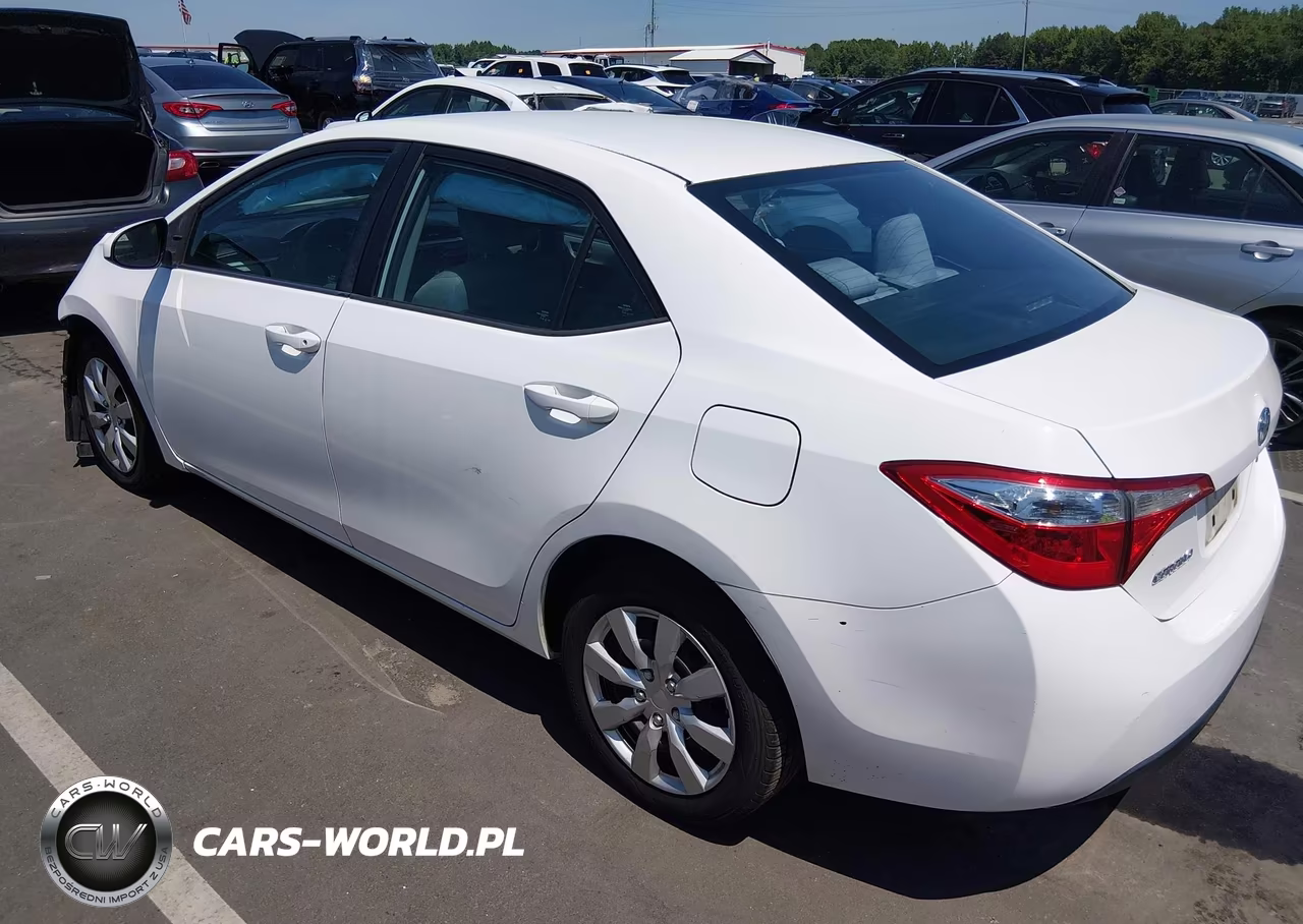 2016 Toyota Corolla Le VIN:2T1BURHE5GC513875 - 3