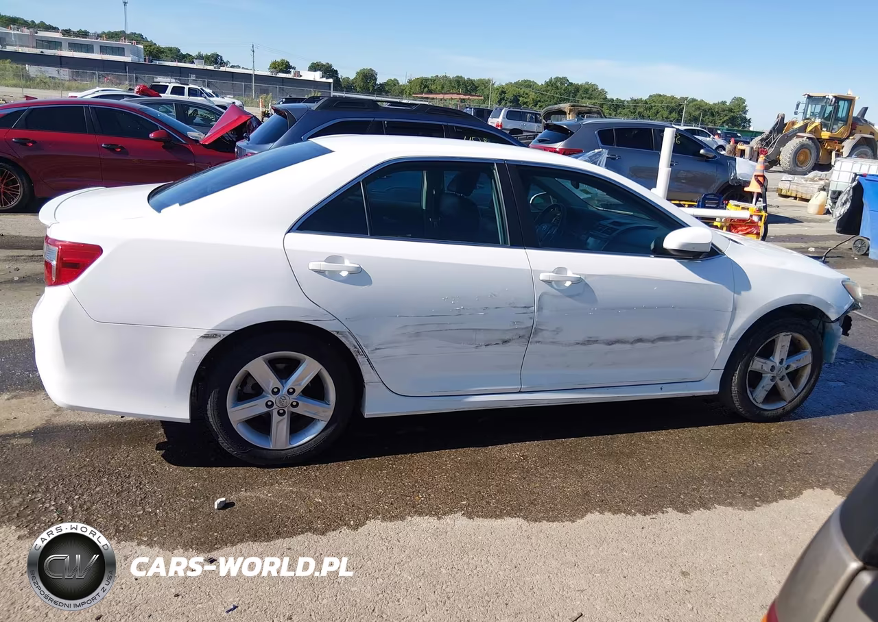 2014 Toyota Camry Se VIN:4T1BF1FK0EU425431 - 13