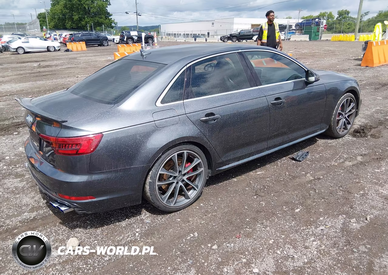 2018 Audi S4 3.0T Premium Plus VIN:WAUB4AF44JA002534 - 4
