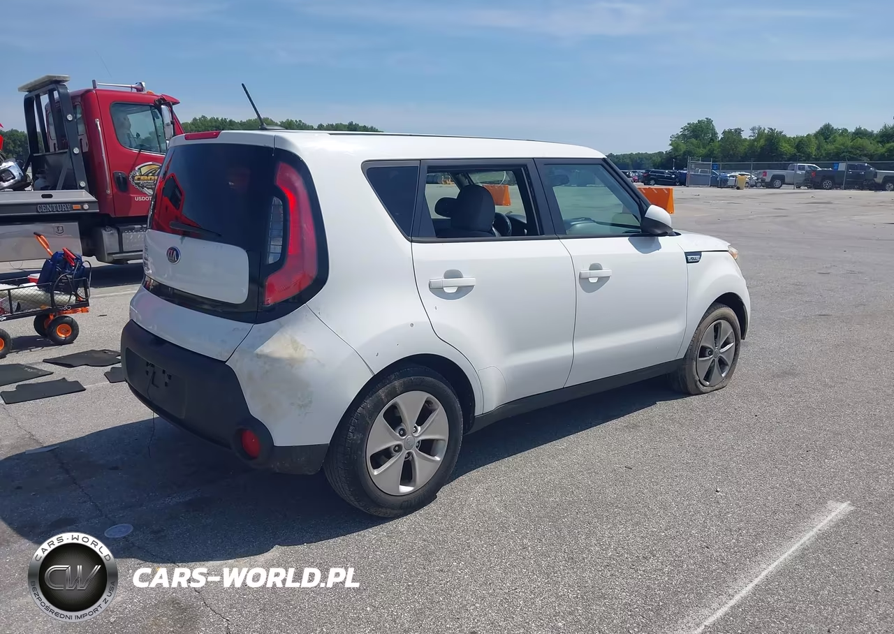 2015 Kia Soul ! VIN:KNDJN2A21F7229241 - 4