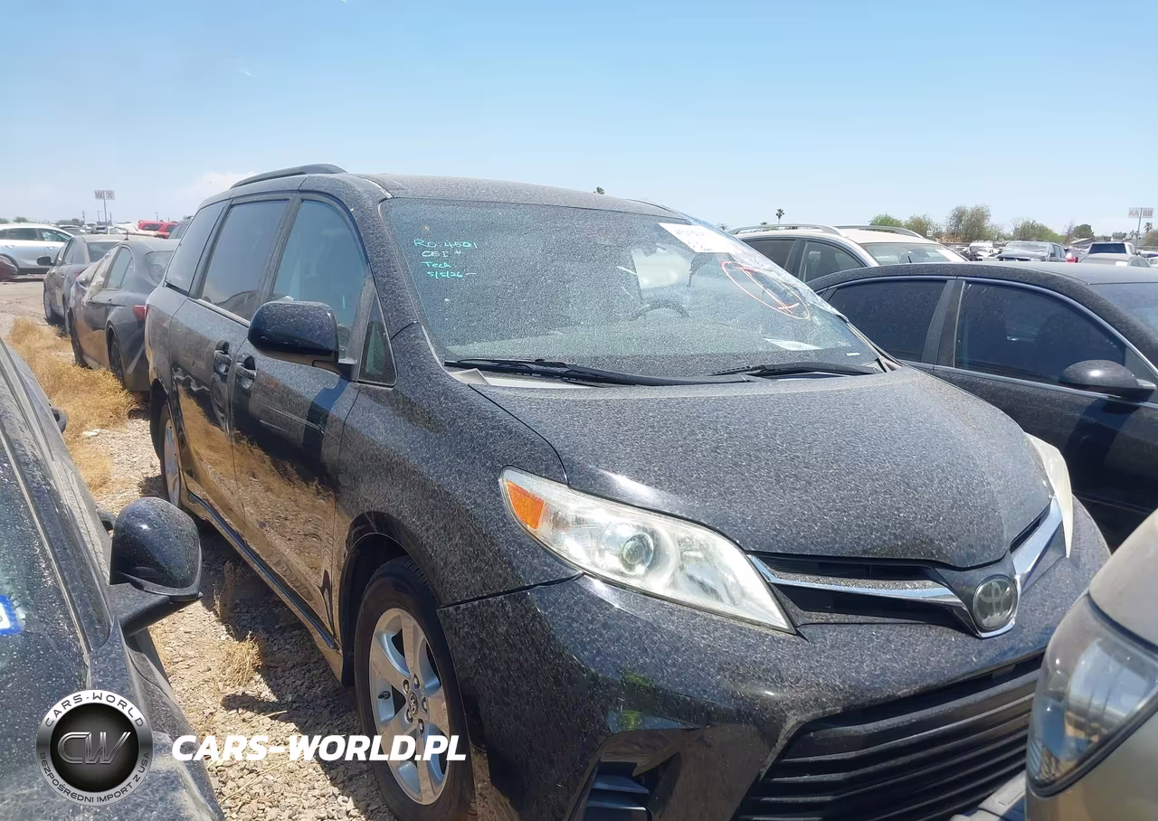 2020 Toyota Sienna Le