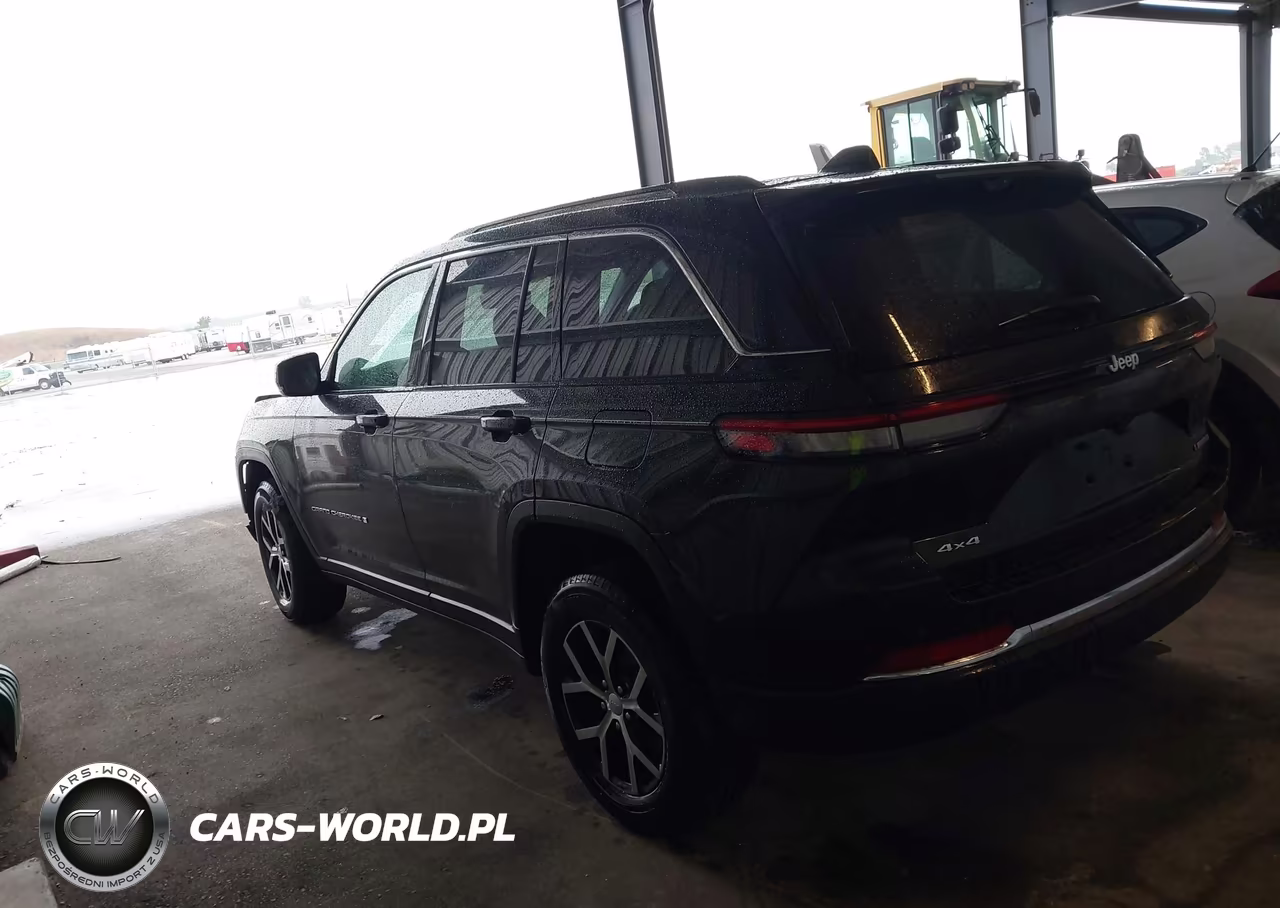 2023 Jeep Grand Cherokee Limited 4X4 VIN:1C4RJHBG7P8822903 - 15