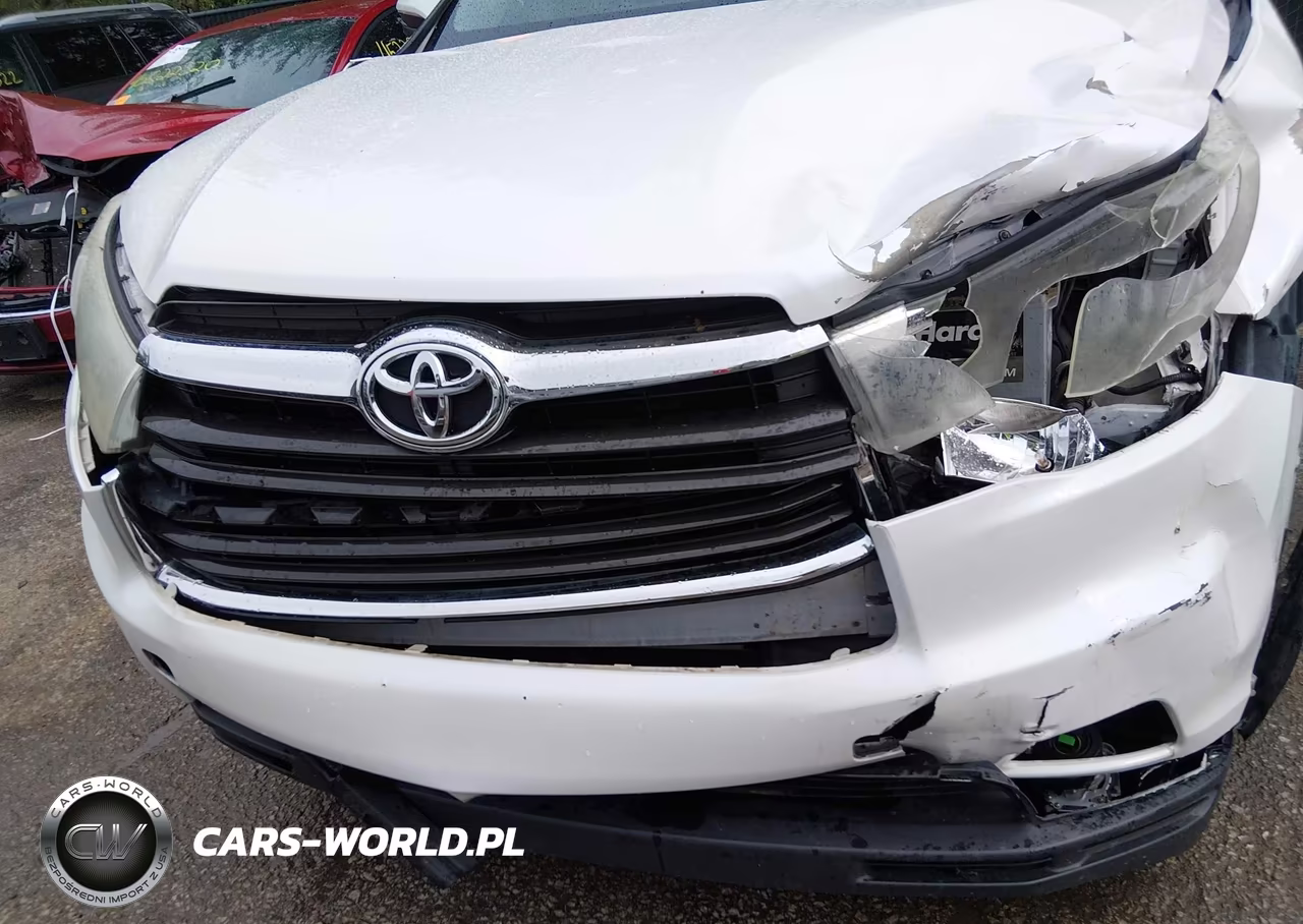 2015 Toyota Highlander Le VIN:5TDZARFH1FS013478 - 19