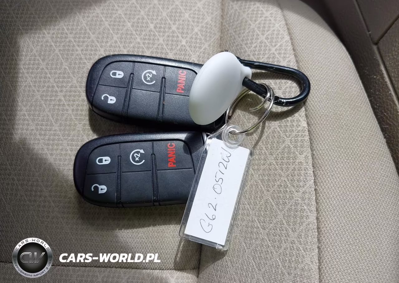 2019 Jeep Grand Cherokee Laredo E 4X4 VIN:1C4RJFAG9KC748640 - 11
