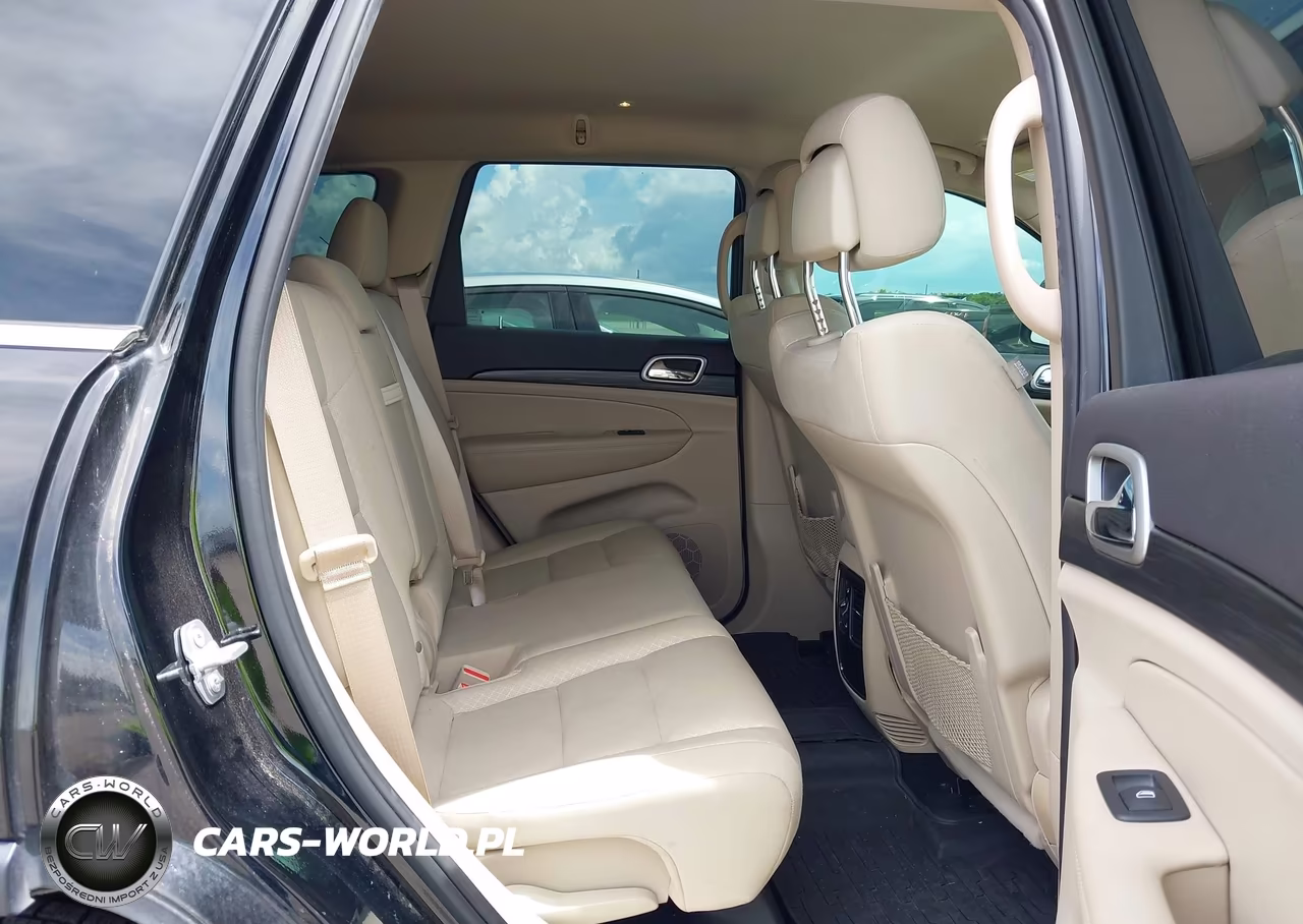 2019 Jeep Grand Cherokee Laredo E 4X4 VIN:1C4RJFAG9KC748640 - 8