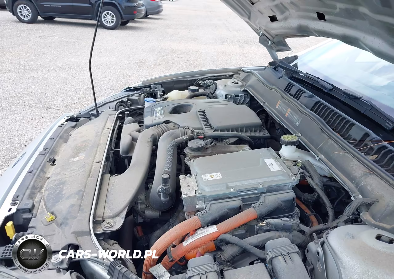 2018 Ford Fusion Hybrid S VIN:3FA6P0UU7JR278954 - 10