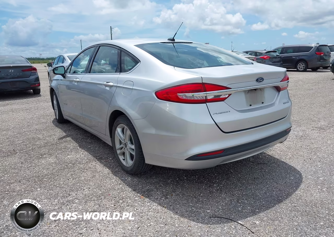 2018 Ford Fusion Hybrid S VIN:3FA6P0UU7JR278954 - 3