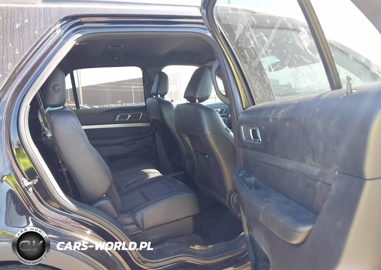 2019 Ford Explorer Xlt VIN:1FM5K8DH6KGA45920 - 8