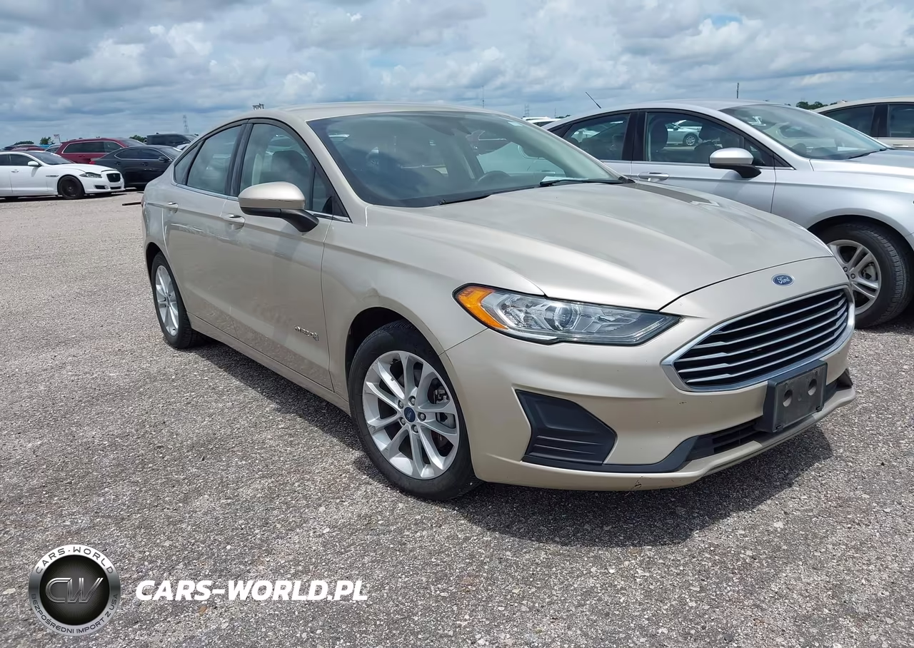 2019 Ford Fusion Hybrid Se – zdjęcie 1 z 16