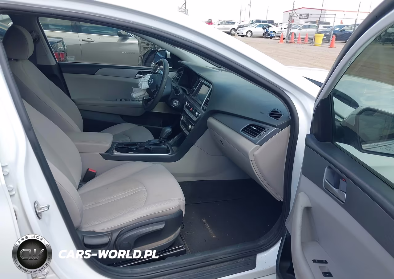 2019 Hyundai Sonata Se VIN:5NPE24AF0KH746190 - 5