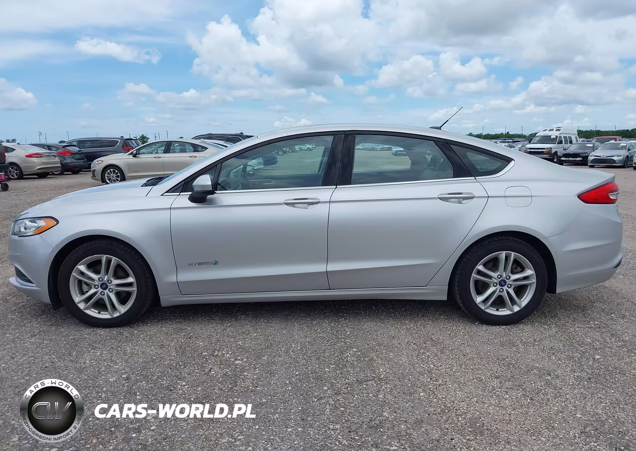 2018 Ford Fusion Hybrid S VIN:3FA6P0UU3JR261648 - 14