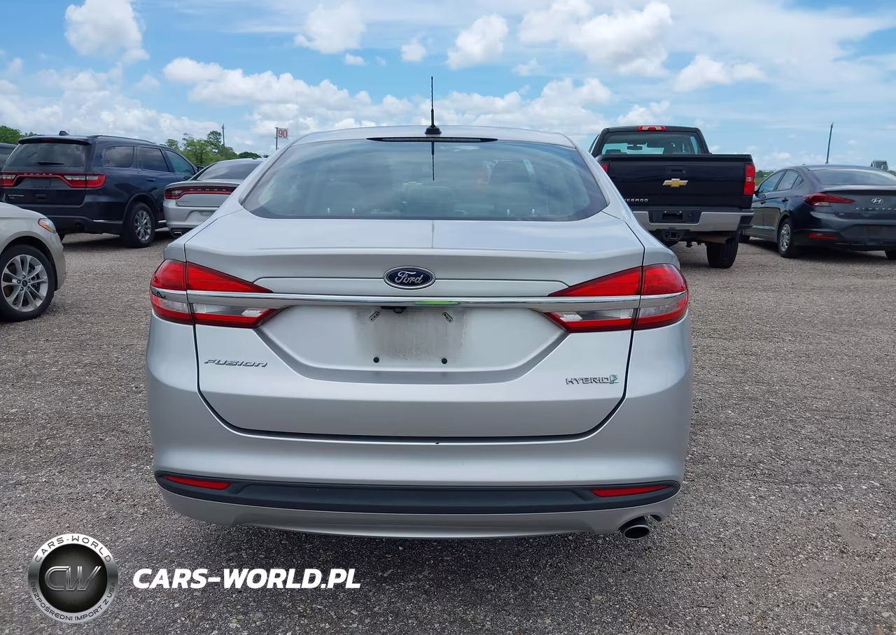 2018 Ford Fusion Hybrid S VIN:3FA6P0UU3JR261648 - 16