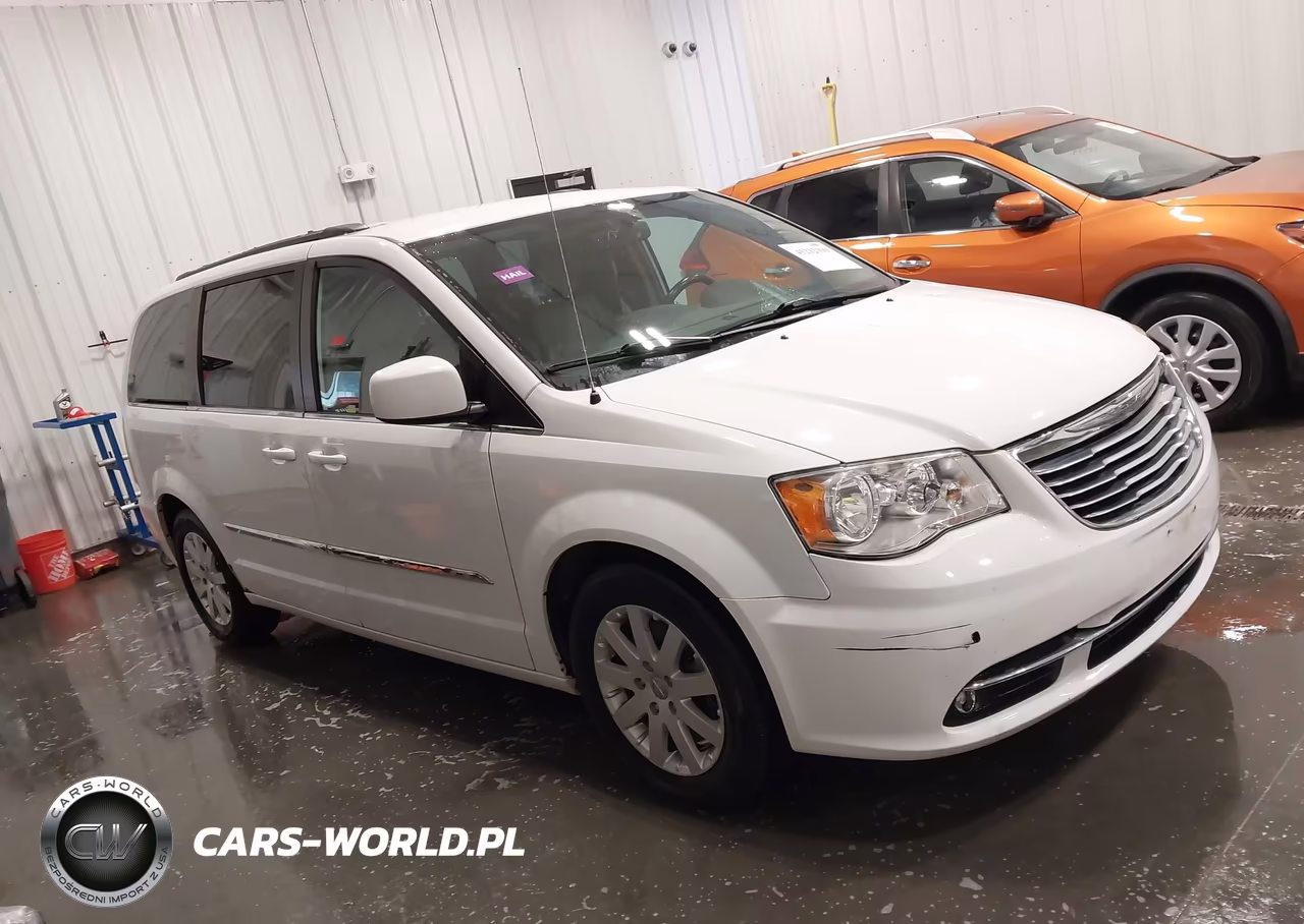 2015 Chrysler Town & Country Touring VIN:2C4RC1BG5FR563087 - 13