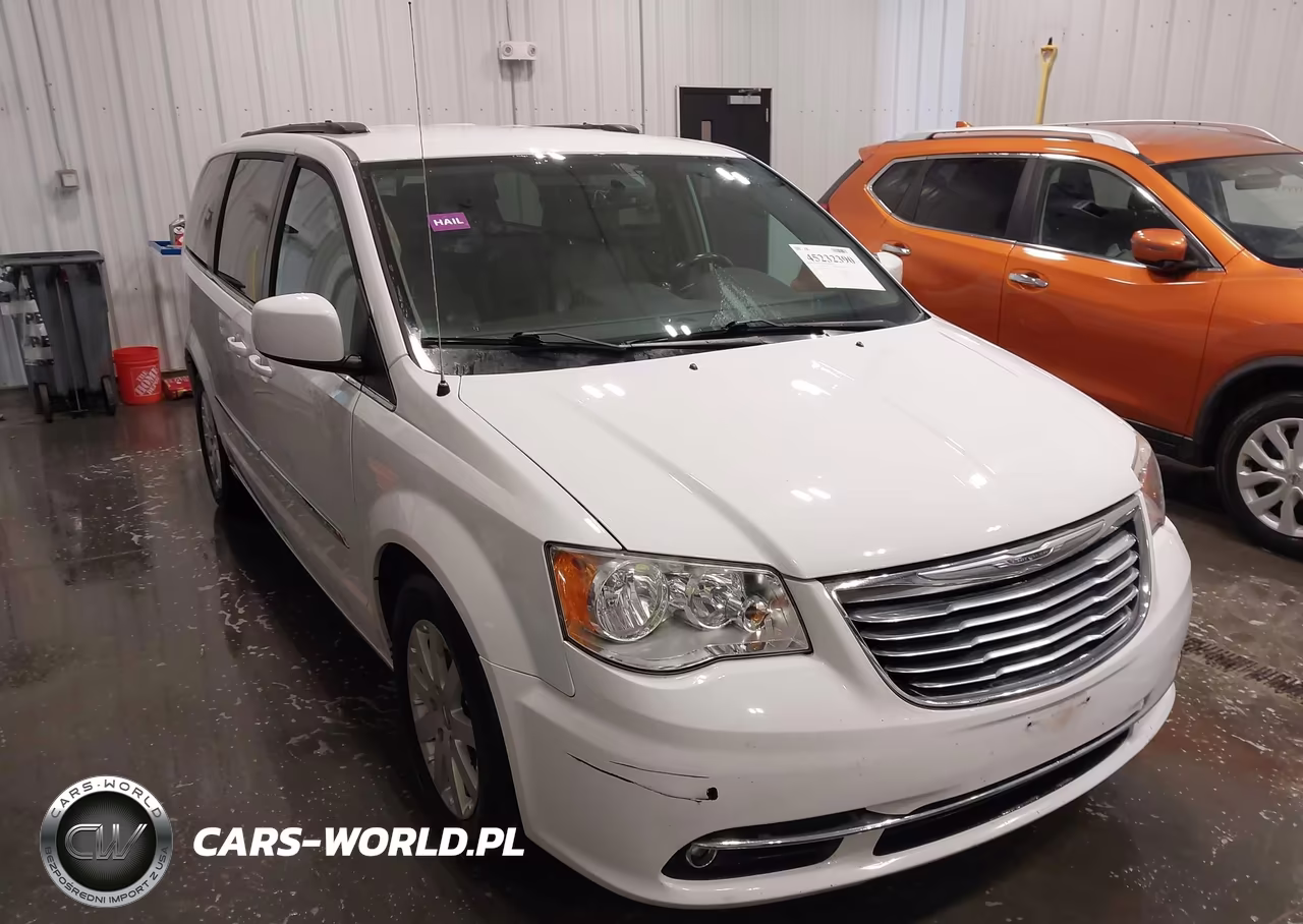 2015 Chrysler Town & Country Touring VIN:2C4RC1BG5FR563087 - 6