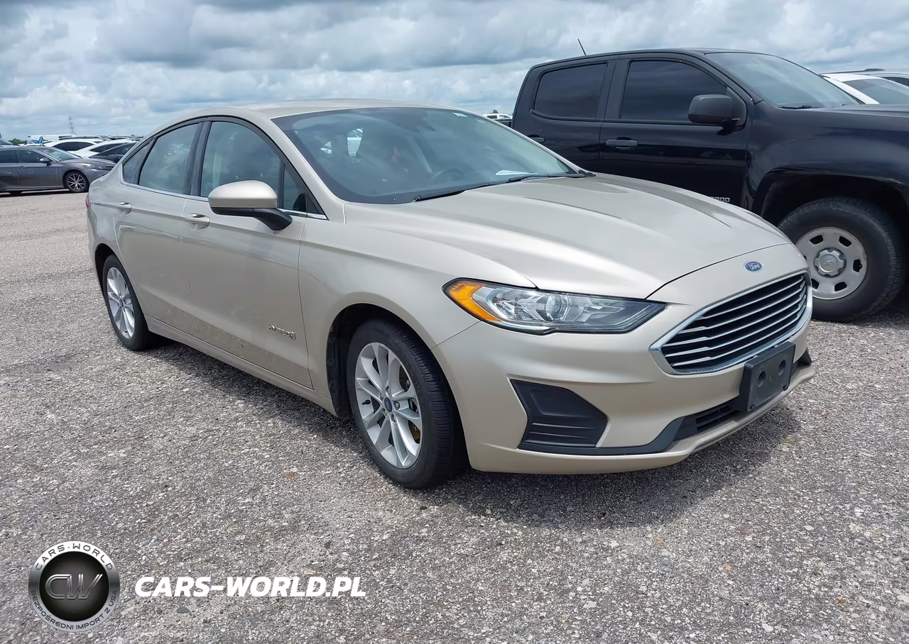 2019 Ford Fusion Hybrid Se – zdjęcie 1 z 16