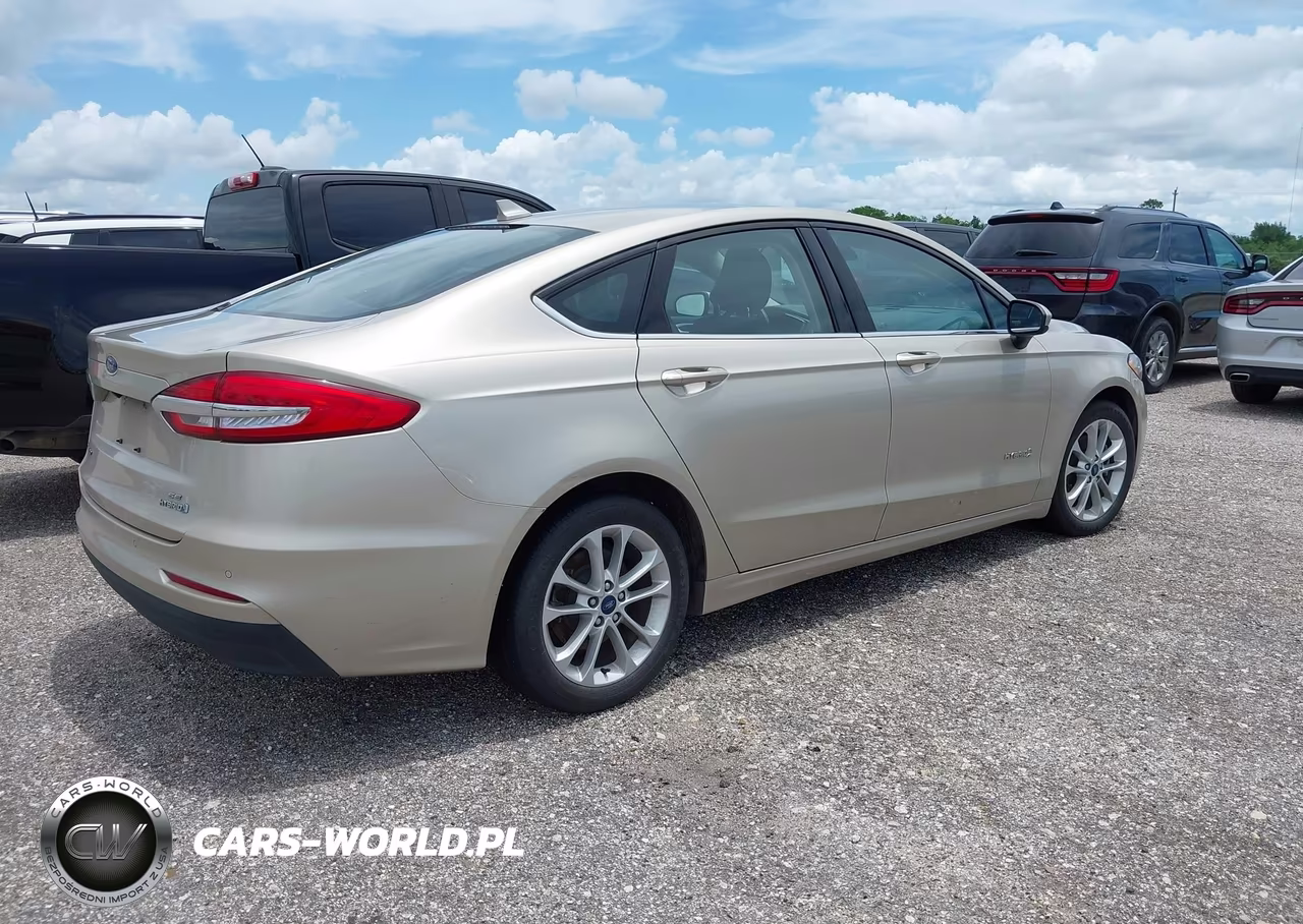 2019 Ford Fusion Hybrid Se VIN:3FA6P0LU4KR149492 - 4