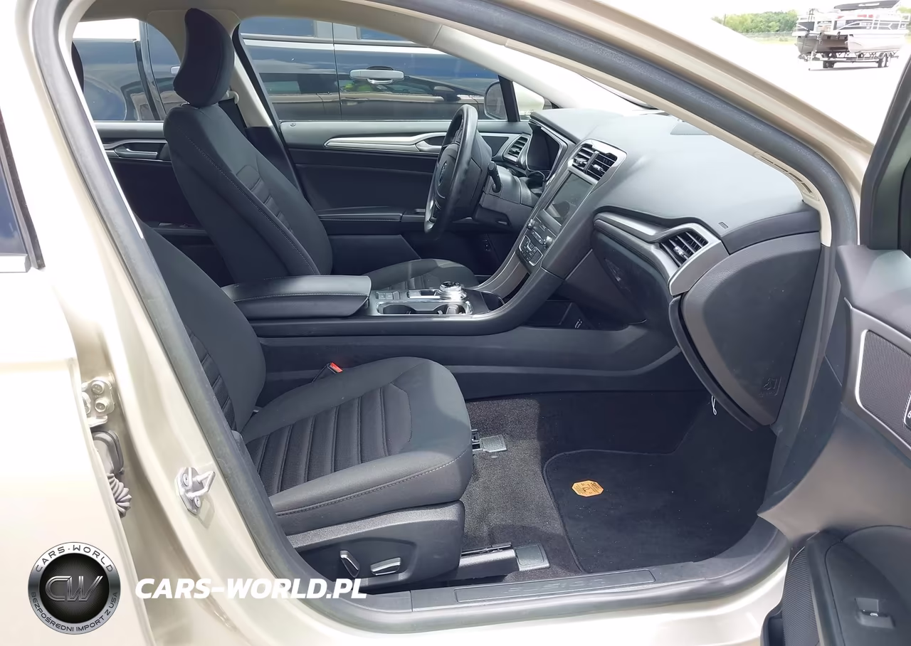 2019 Ford Fusion Hybrid Se VIN:3FA6P0LU4KR149492 - 5