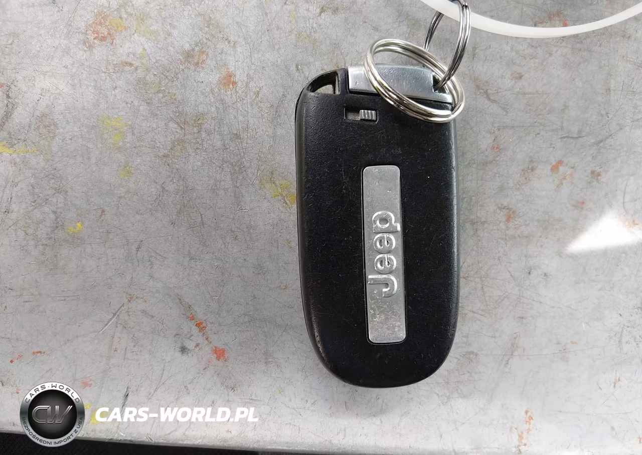 2014 Jeep Cherokee Latitude VIN:1C4PJMCB6EW182338 - 11