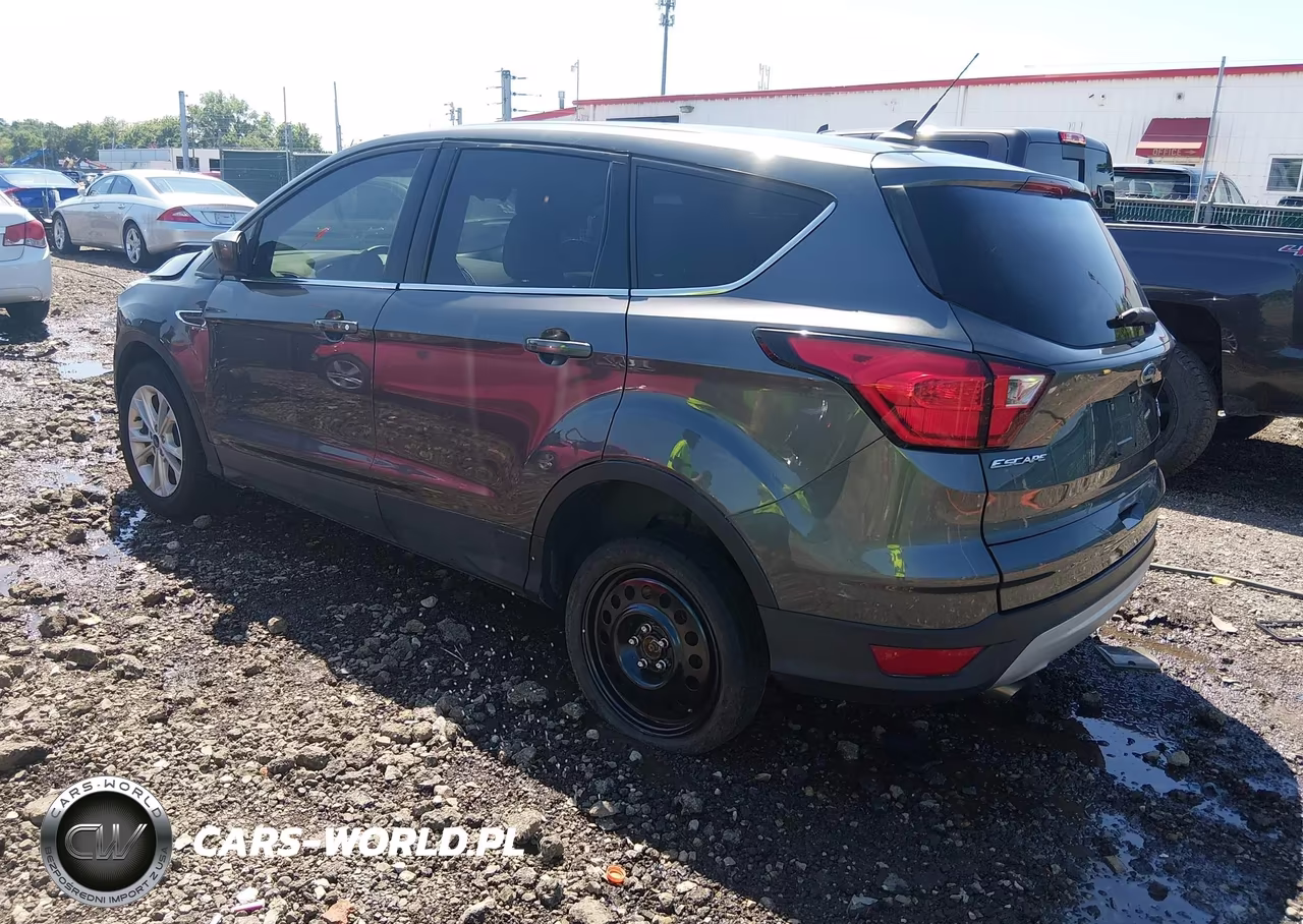 2019 Ford Escape Se VIN:1FMCU9GD3KUC22408 - 3