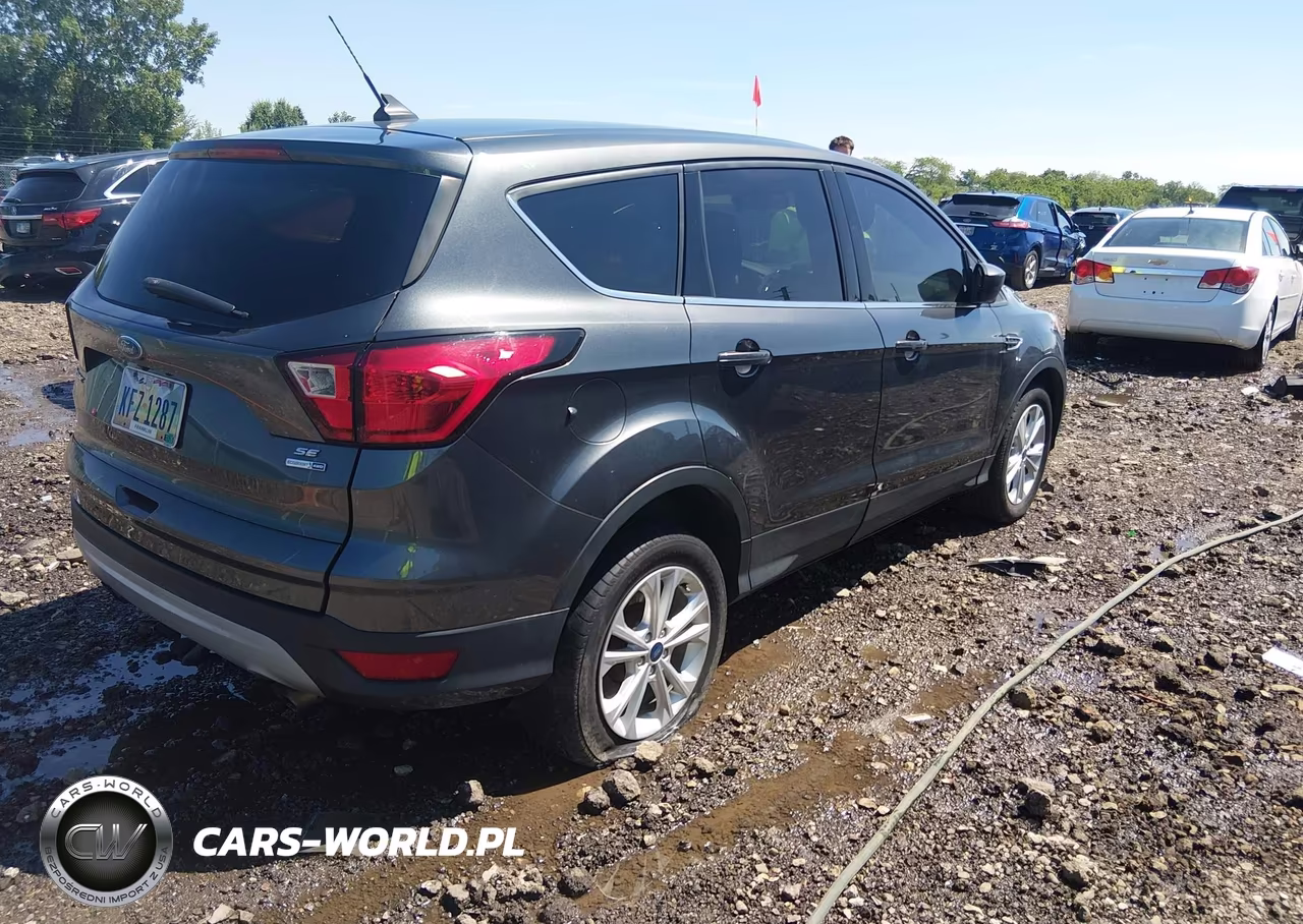 2019 Ford Escape Se VIN:1FMCU9GD3KUC22408 - 4