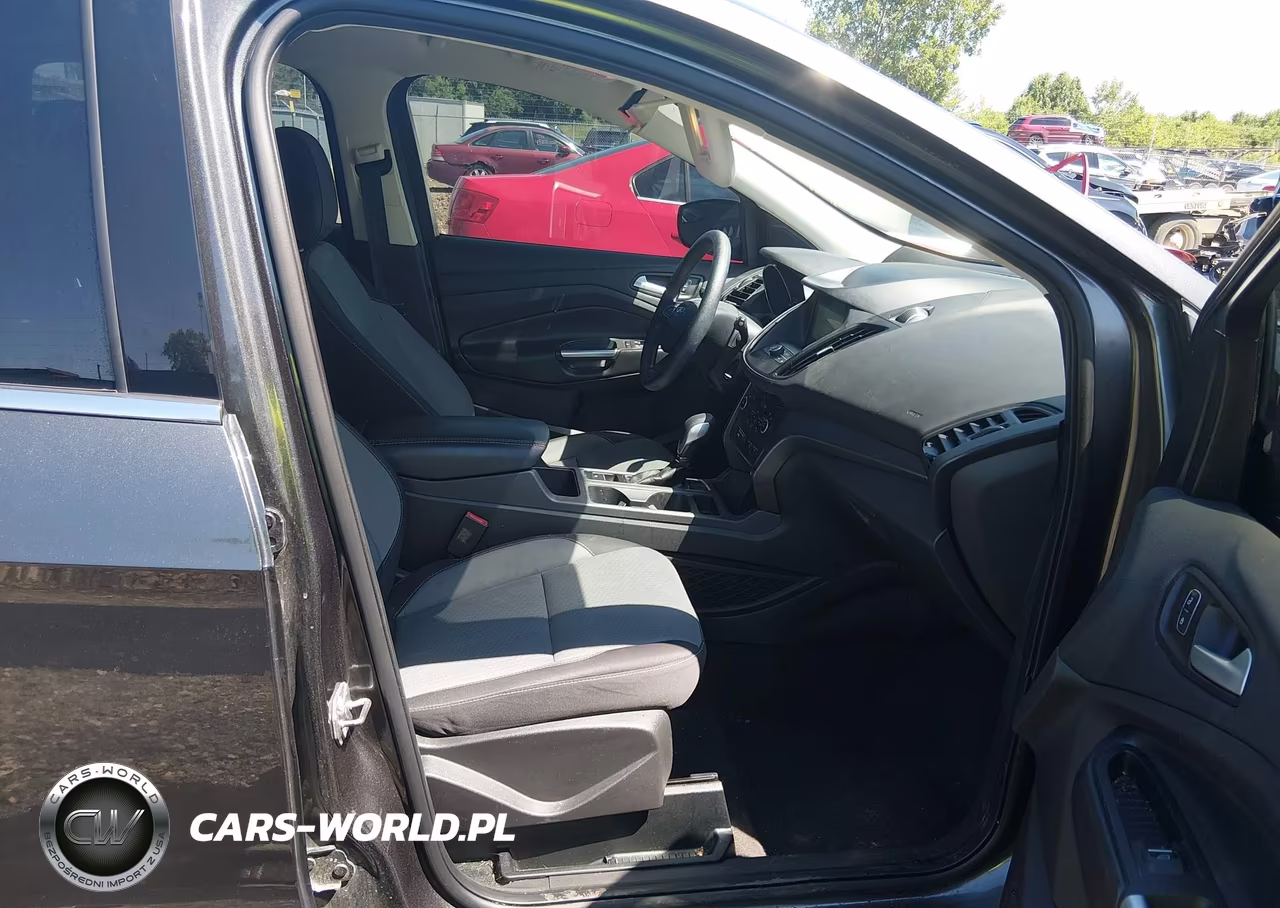 2019 Ford Escape Se VIN:1FMCU9GD3KUC22408 - 5