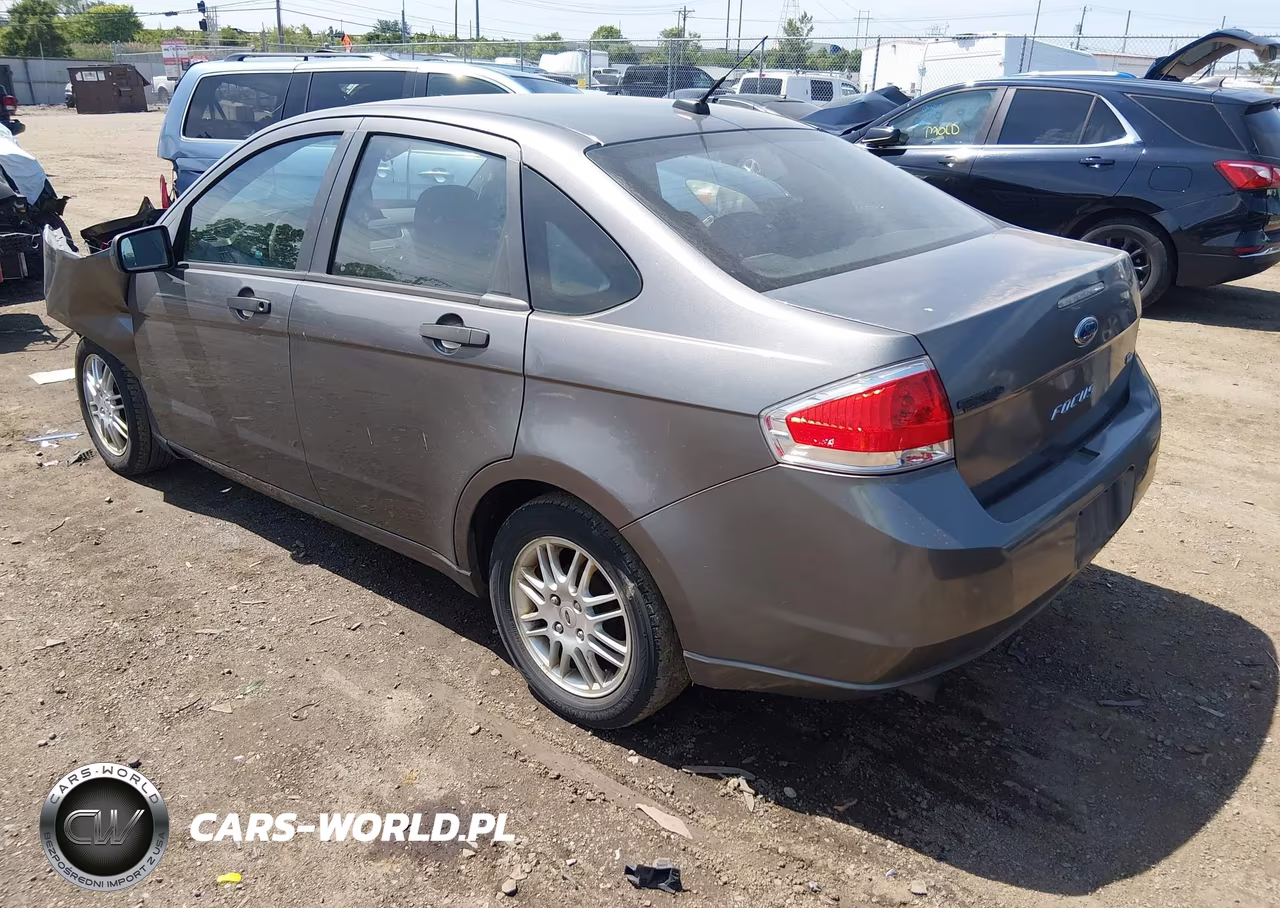 2010 Ford Focus Se VIN:1FAHP3FN2AW278843 - 3