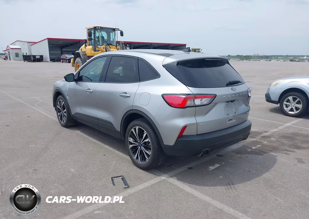 2021 Ford Escape Se VIN:1FMCU9G60MUA18508 - 3