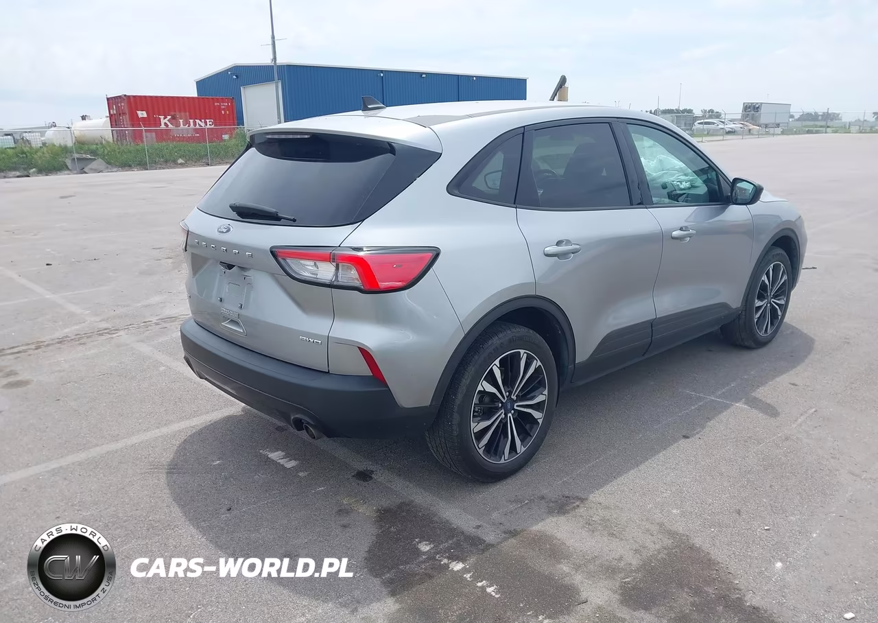 2021 Ford Escape Se VIN:1FMCU9G60MUA18508 - 4