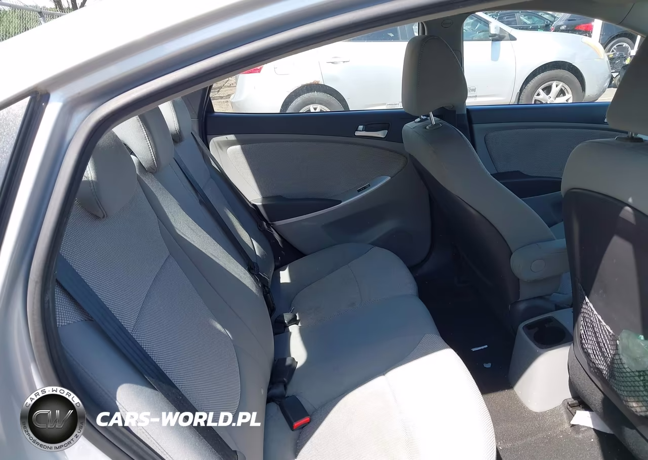 2013 Hyundai Accent Gls VIN:KMHCT4AE2DU400139 - 8