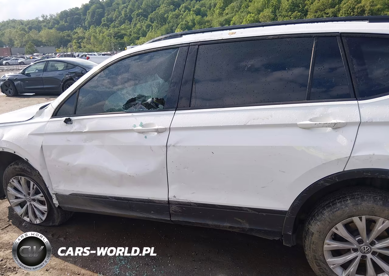 2018 Volkswagen Tiguan 2.0T S VIN:3VV1B7AX0JM075042 - 15