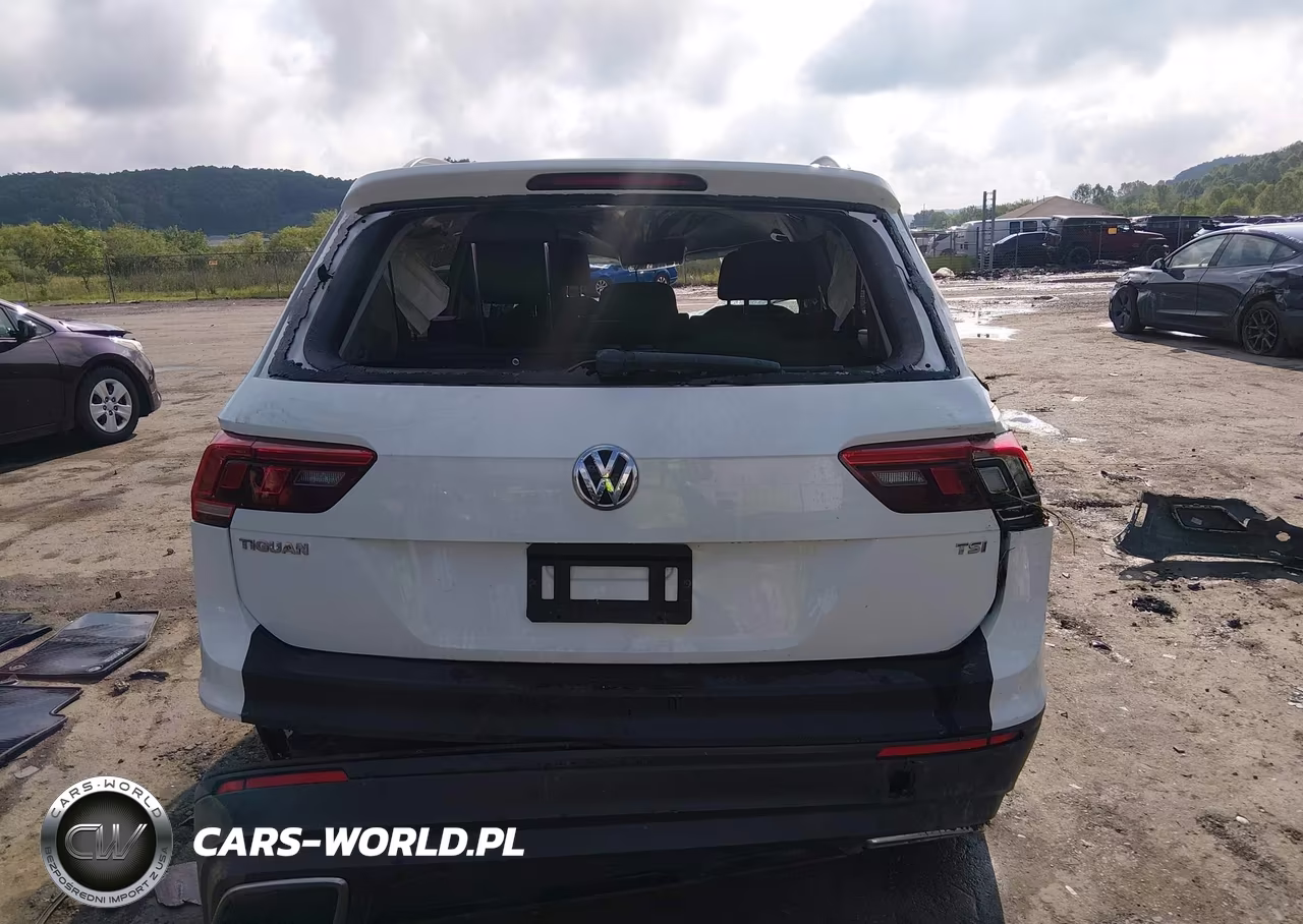 2018 Volkswagen Tiguan 2.0T S VIN:3VV1B7AX0JM075042 - 17