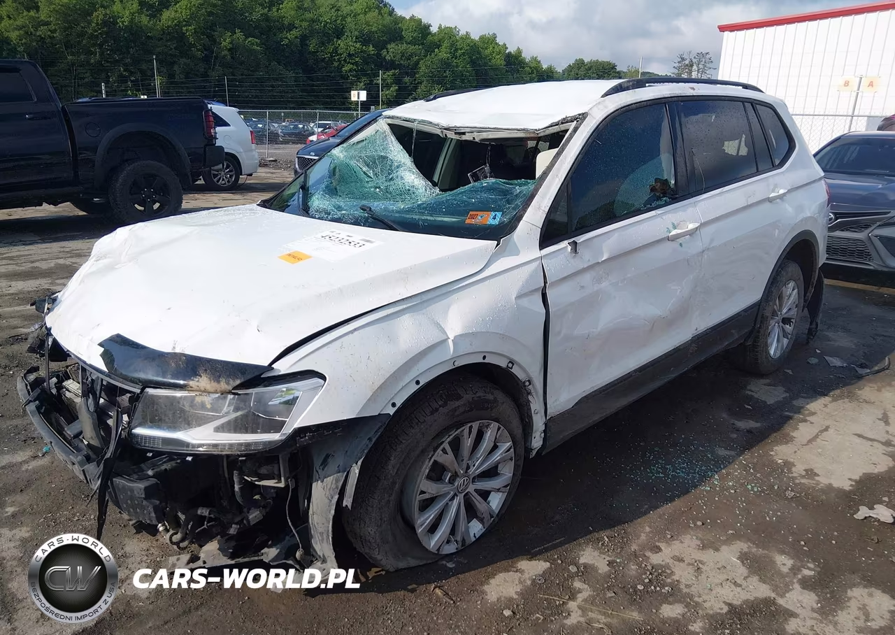 2018 Volkswagen Tiguan 2.0T S VIN:3VV1B7AX0JM075042 - 2