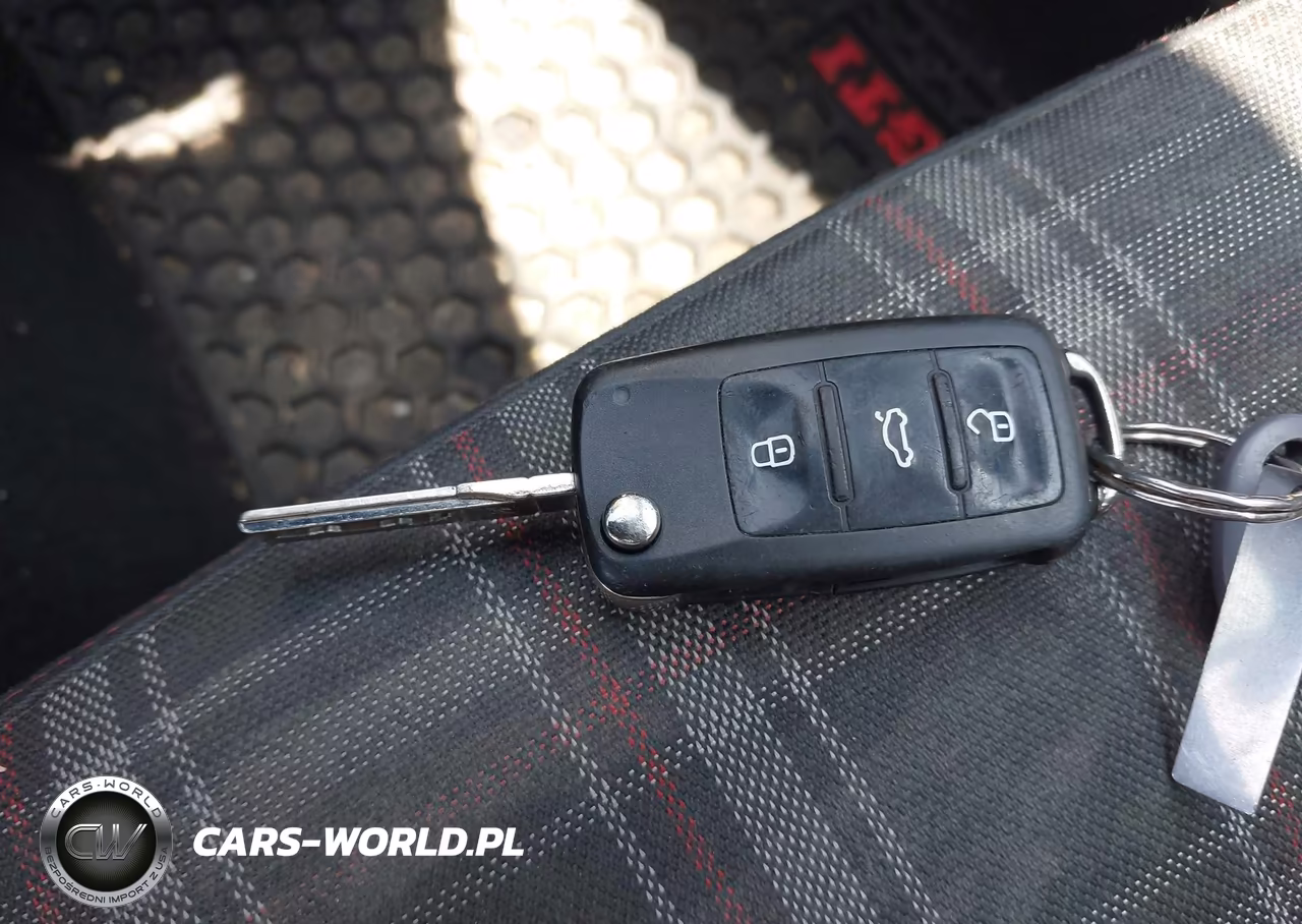 2013 Volkswagen Gti 4-Door VIN:WVWHV7AJ4DW127308 - 11