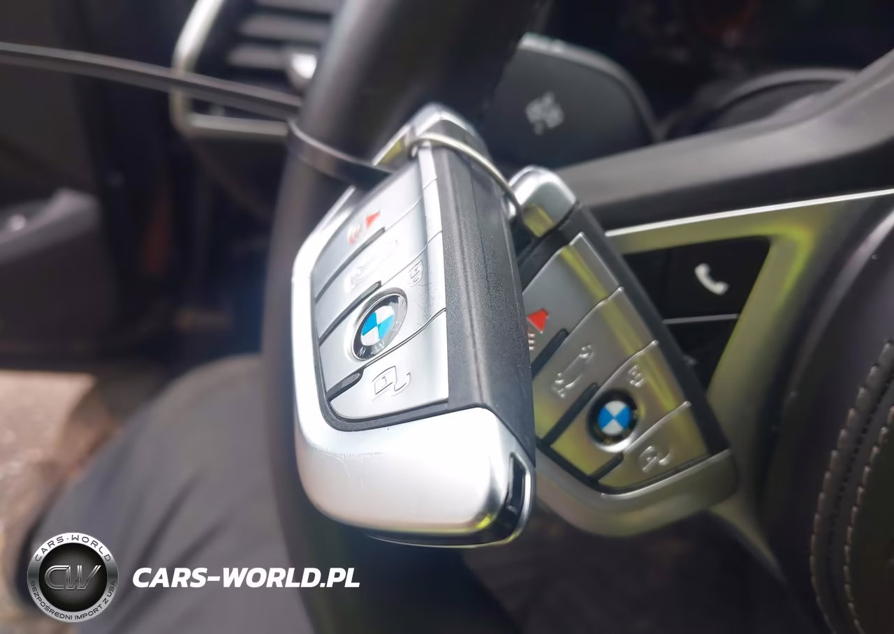 2022 BMW M850Xi VIN:WBAGV8C06NCH89562 - 11