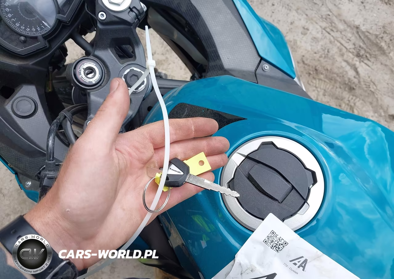 2021 Kawasaki Ex400 VIN:JKAEXKH10MDAB5700 - 11