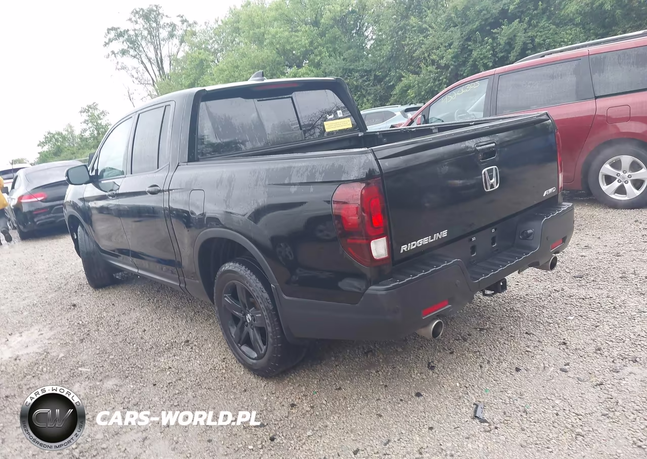 2021 Honda Ridgeline Black Edition VIN:5FPYK3F87MB013340 - 3