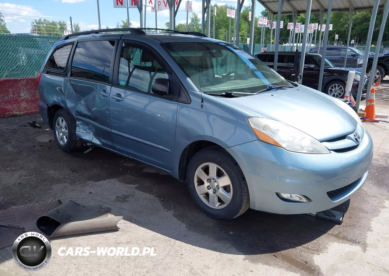 2010 Toyota Sienna Le