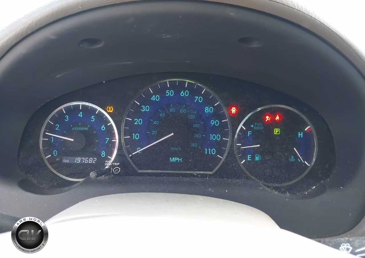 2010 Toyota Sienna Le VIN:5TDKK4CC9AS333814 - 7