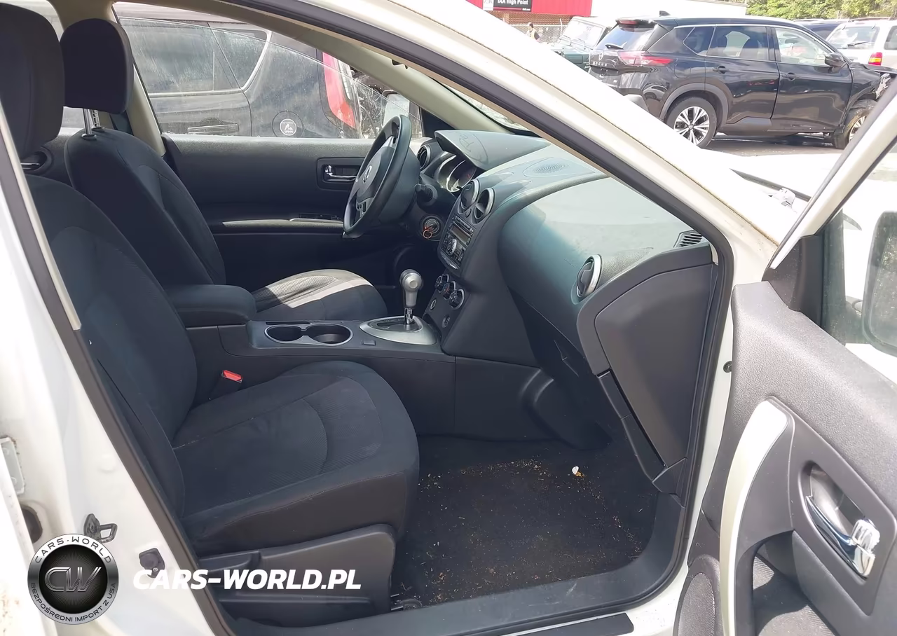 2013 Nissan Rogue S VIN:JN8AS5MV2DW650831 - 5