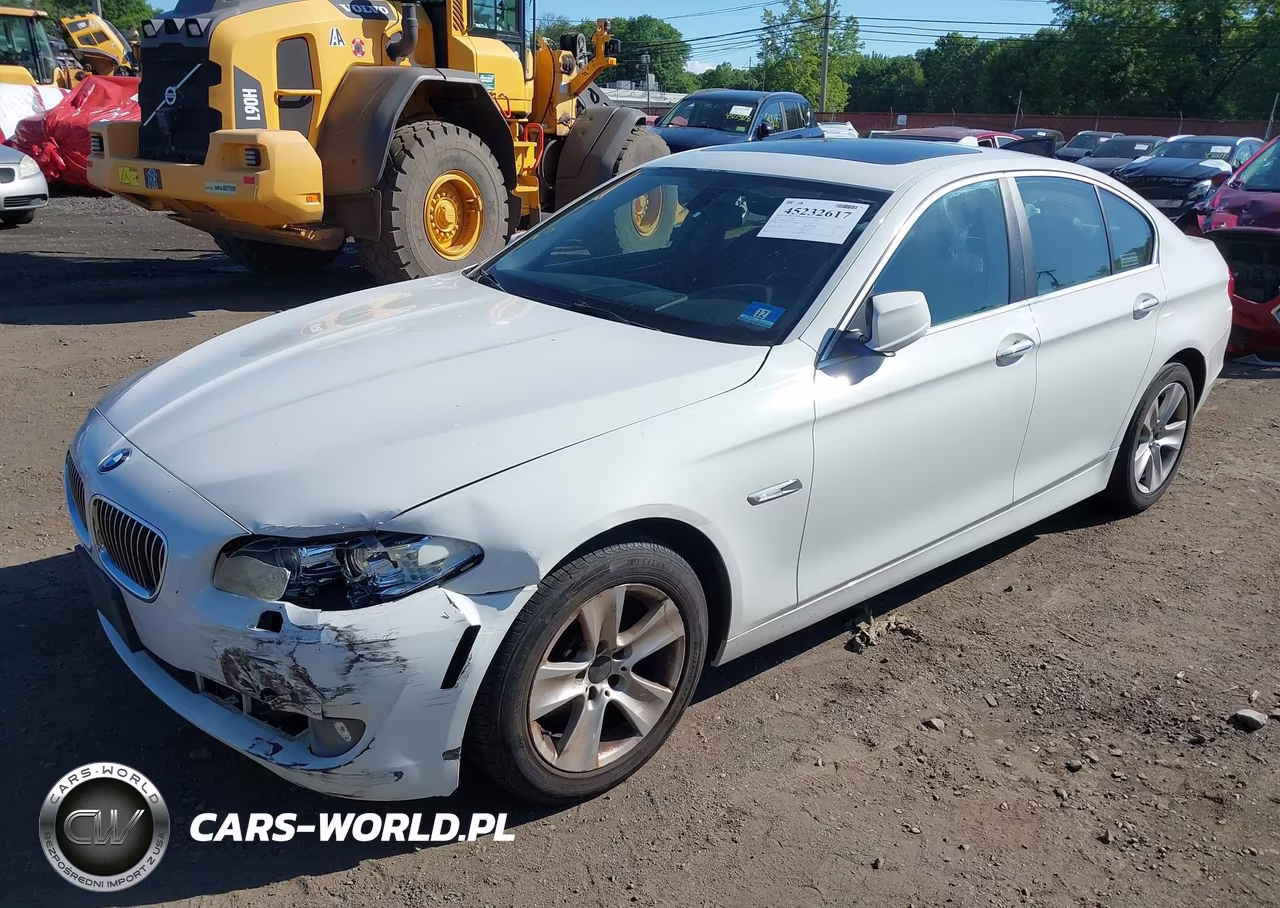 2013 BMW 528I xDrive VIN:WBAXH5C59DD111492 - 2
